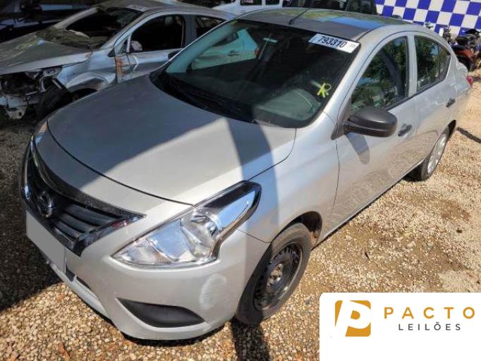 NISSAN VERSA 21/21 