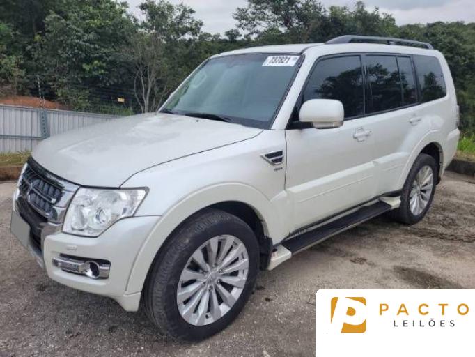 MITSUBISHI PAJERO FULL 18/19