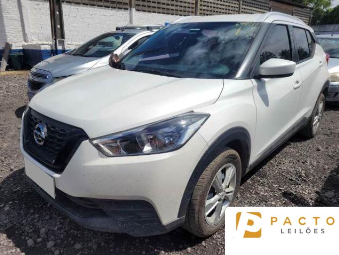 NISSAN KICKS 20/20